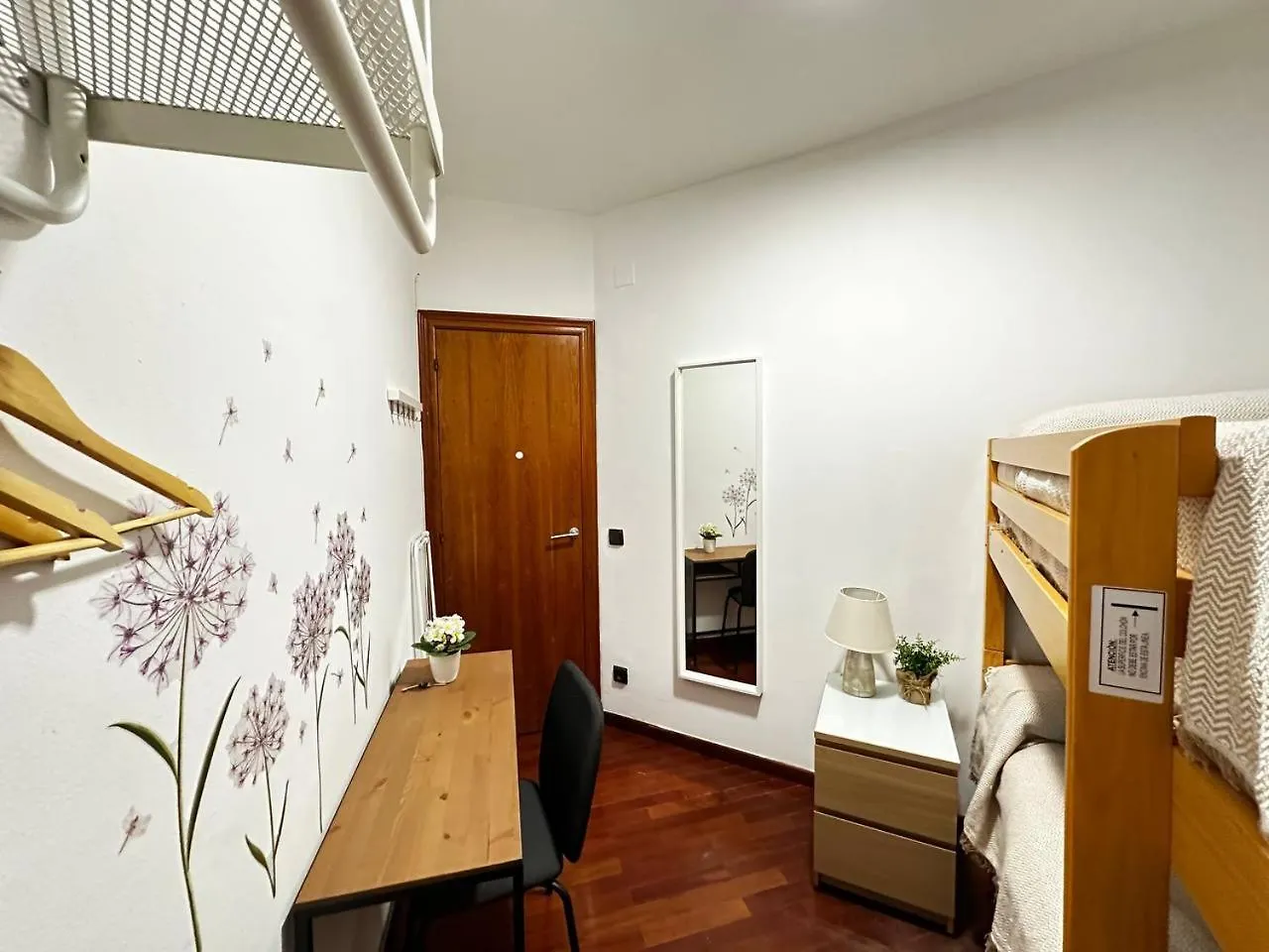 Nuevo Paris Habitaciones Barcelona 0*,  España